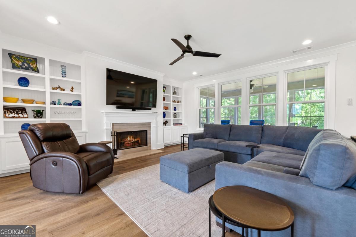 1100 Hidden Hills Circle