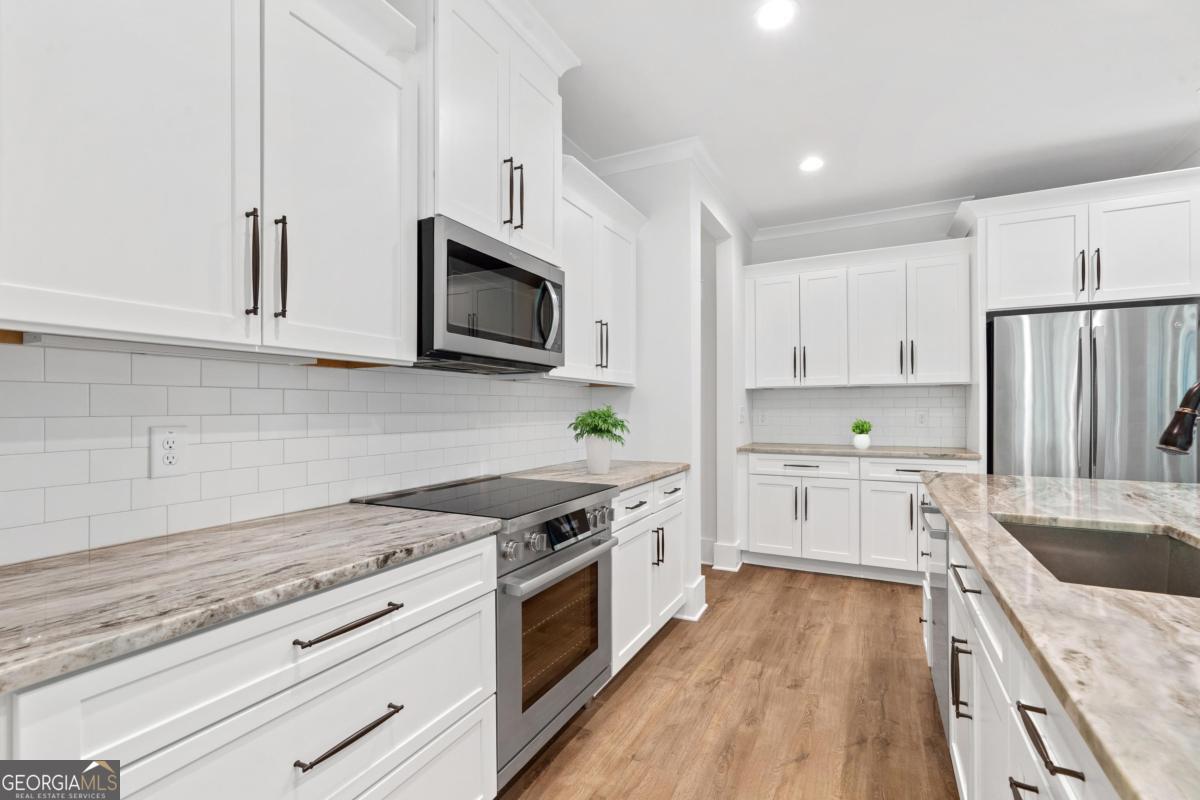 1100 Hidden Hills Circle