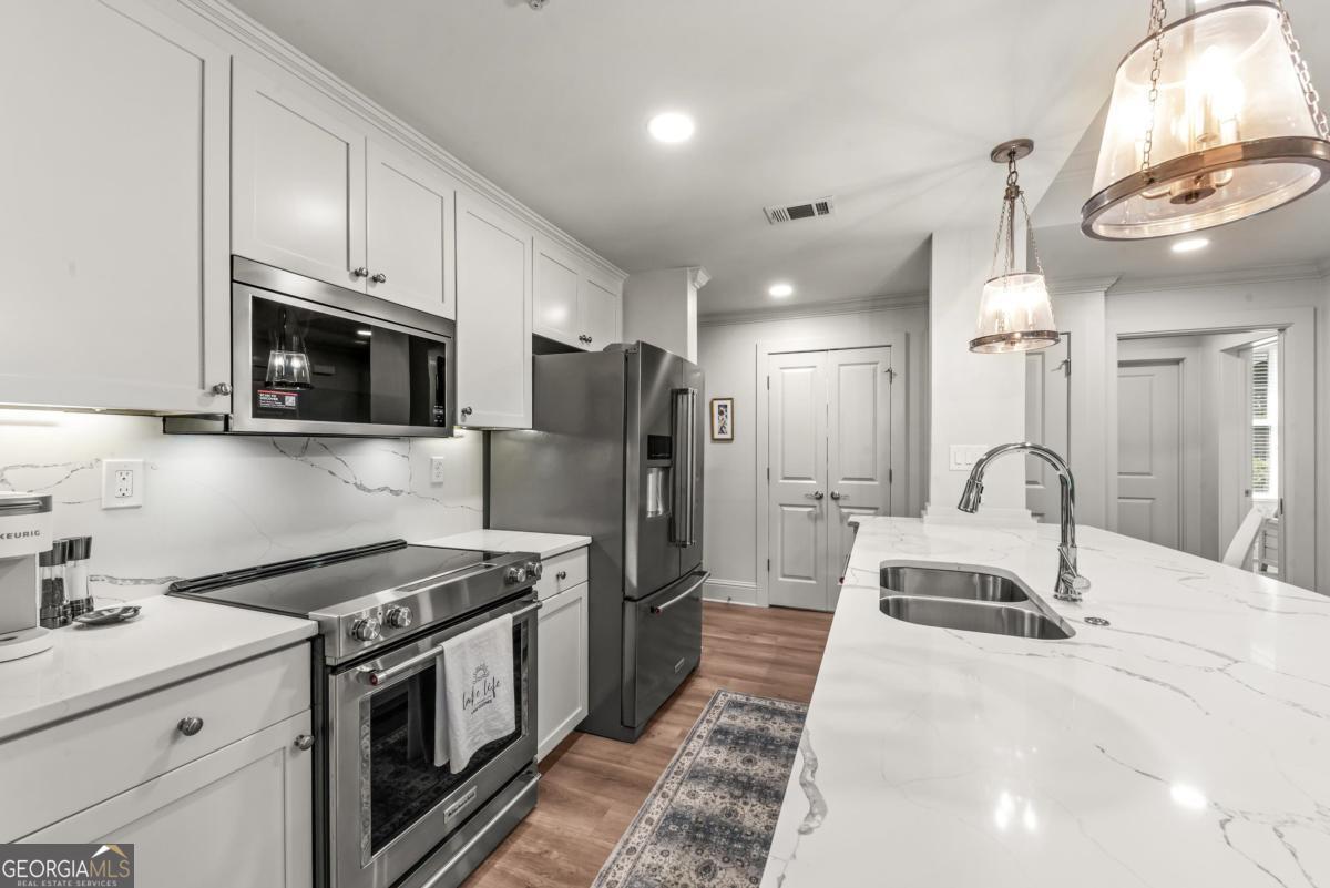 1010B Portage Trail