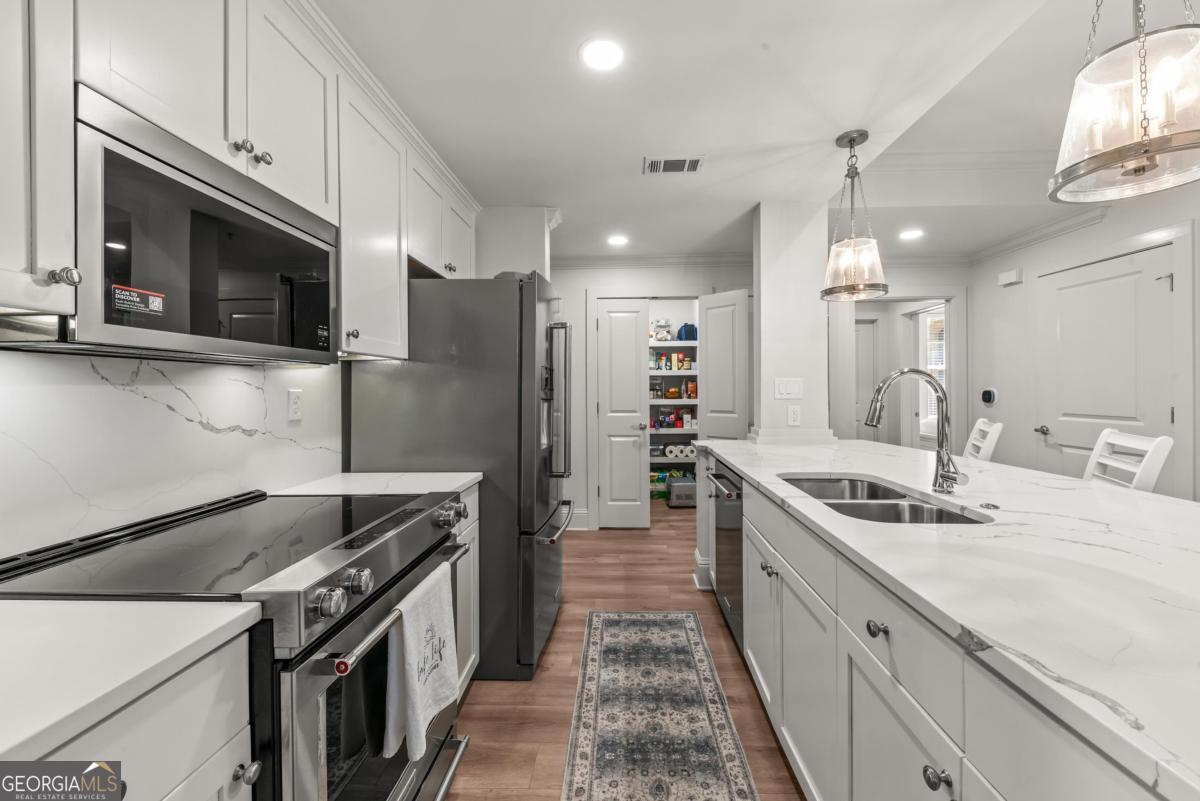 1010B Portage Trail