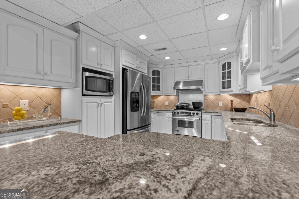 1651 Lighthouse Circle
