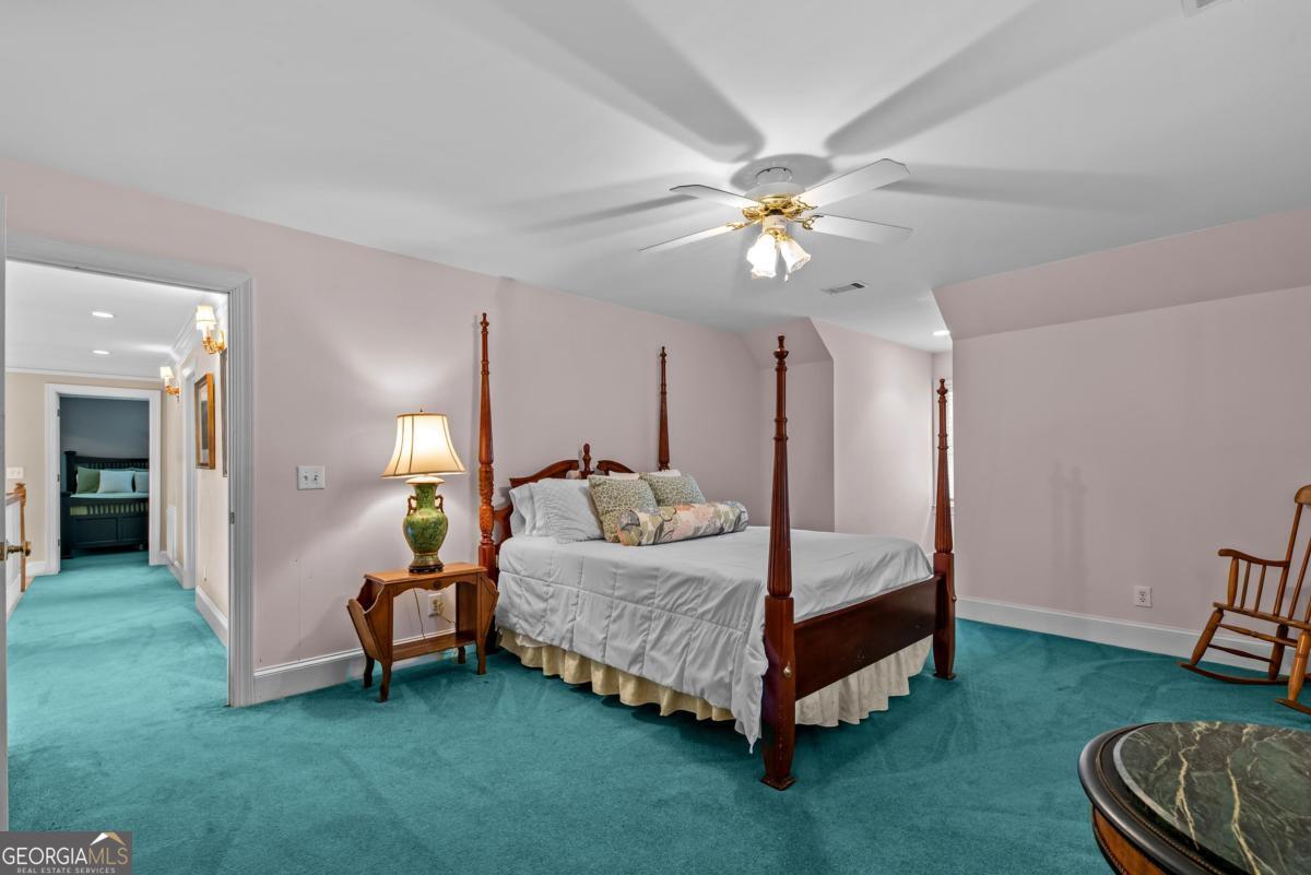 1651 Lighthouse Circle