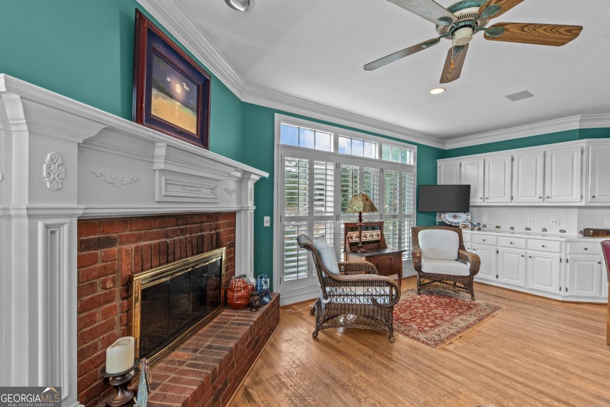 1651 Lighthouse Circle