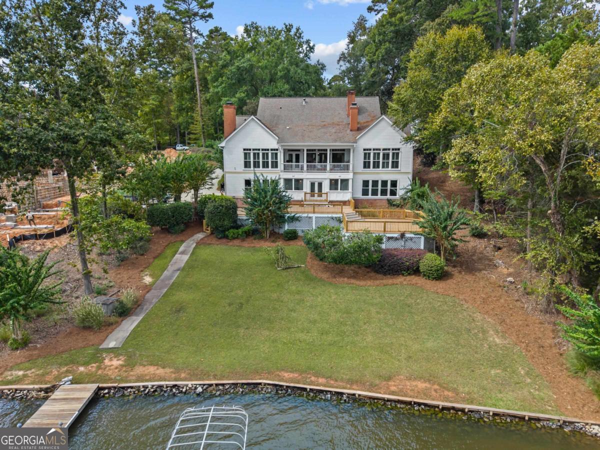 1651 Lighthouse Circle