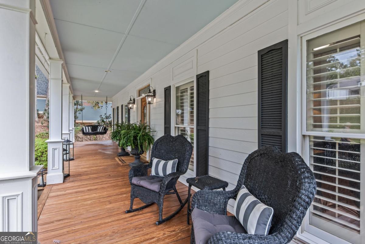 1651 Lighthouse Circle