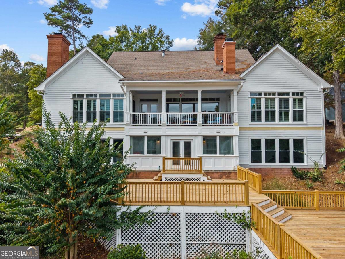 1651 Lighthouse Circle