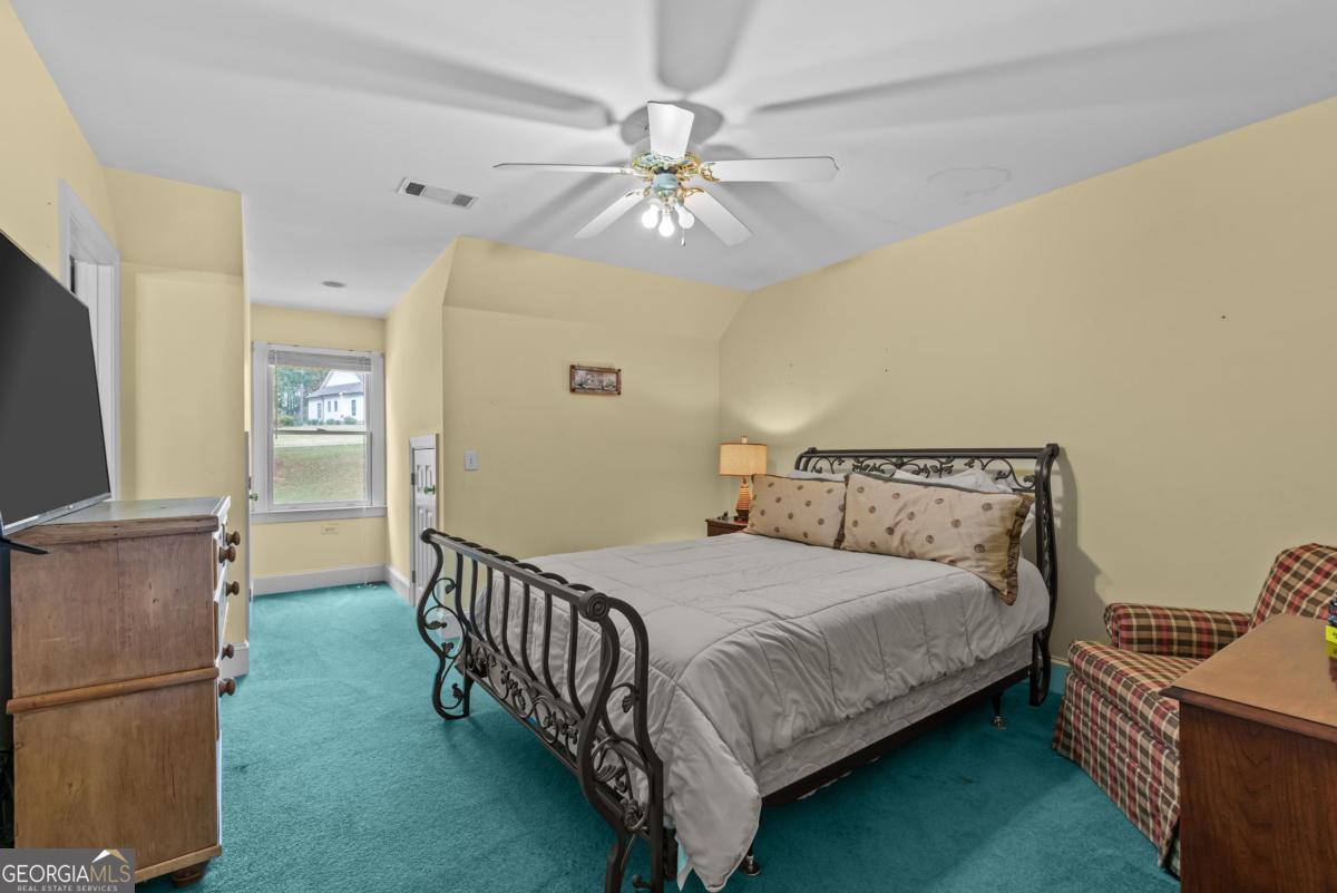 1651 Lighthouse Circle