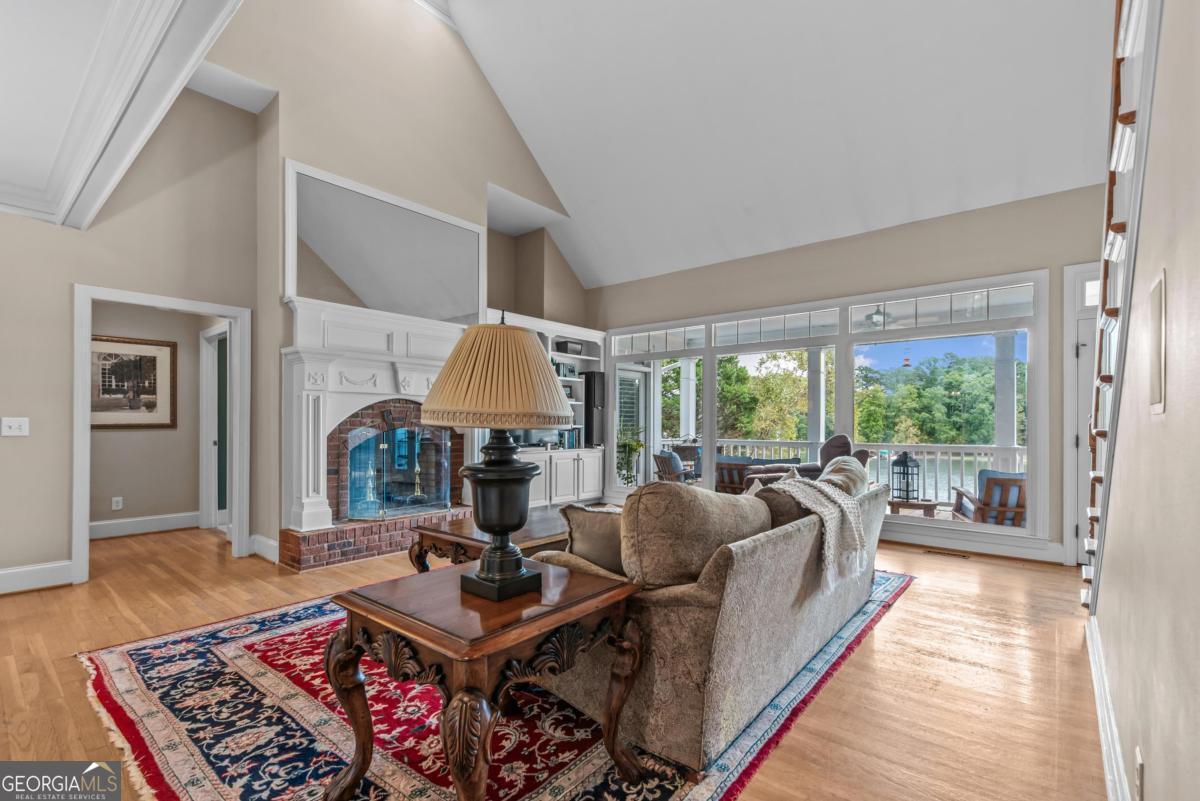 1651 Lighthouse Circle