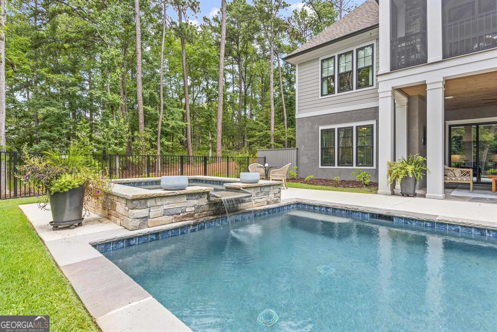 1111 Scull Shoals Drive