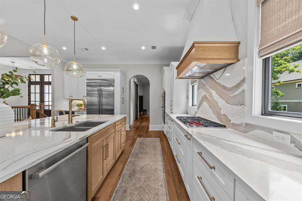 1111 Scull Shoals Drive