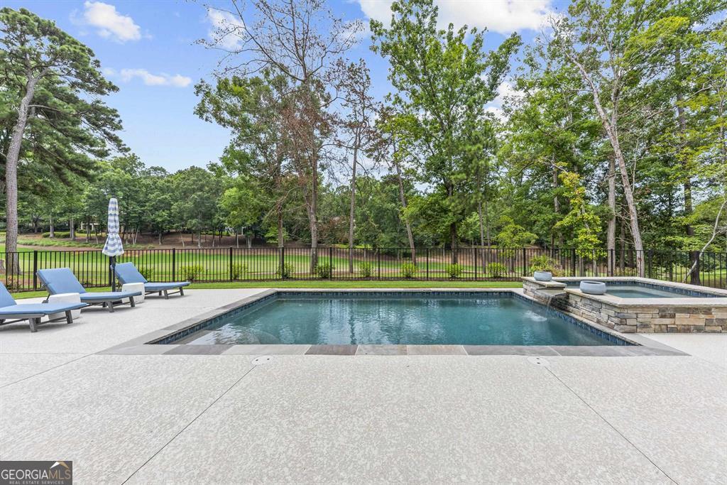 1111 Scull Shoals Drive