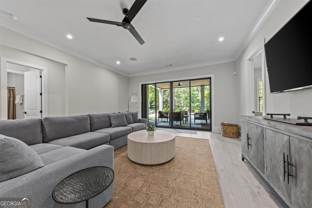1111 Scull Shoals Drive