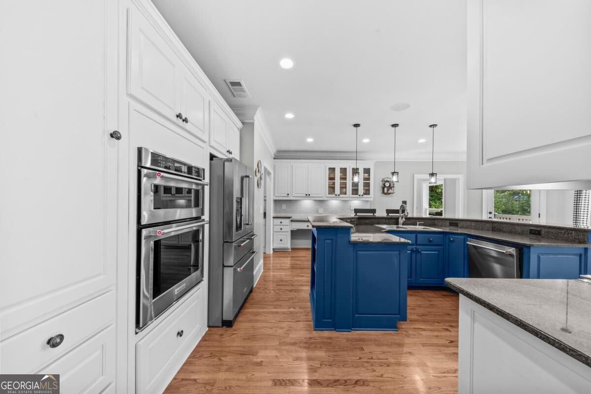 1080 Shoal Creek Court