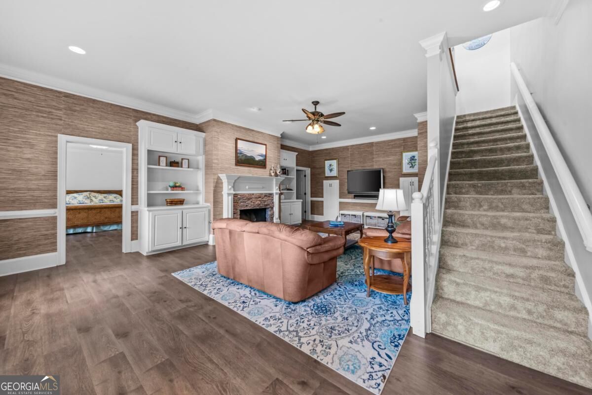 1080 Shoal Creek Court