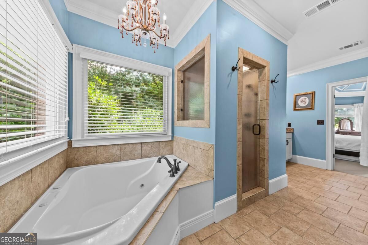1080 Shoal Creek Court
