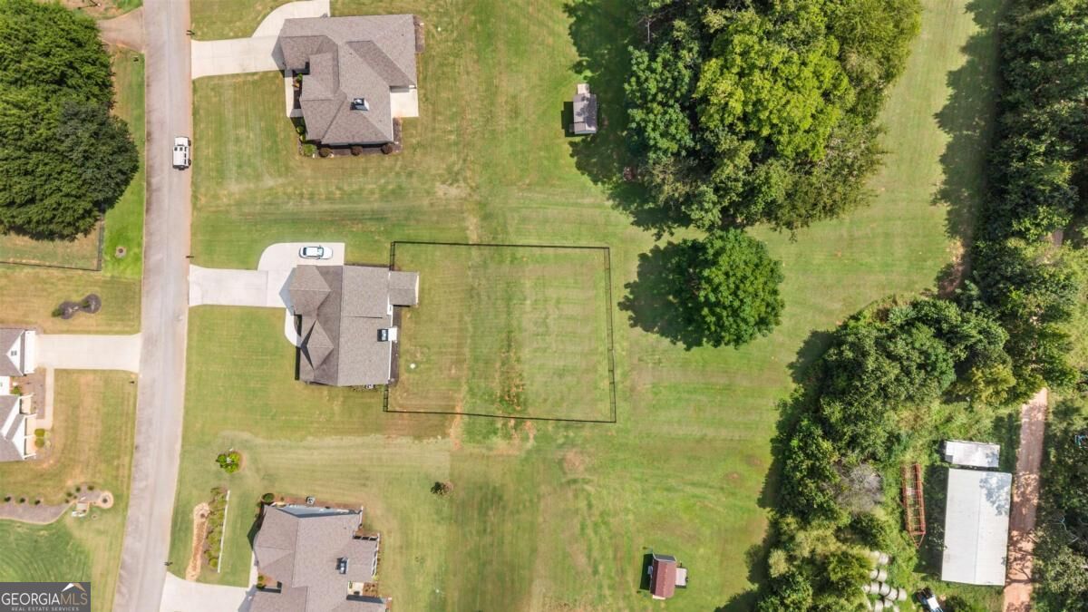 112 Alexander Lakes Drive