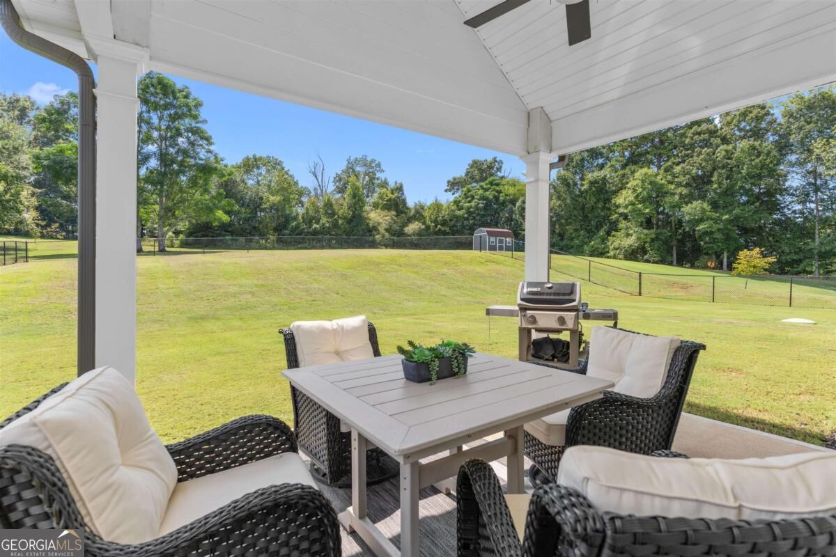 112 Alexander Lakes Drive