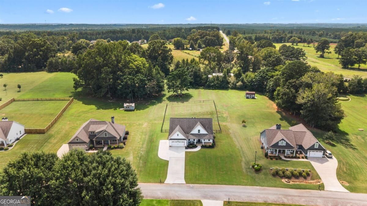 112 Alexander Lakes Drive
