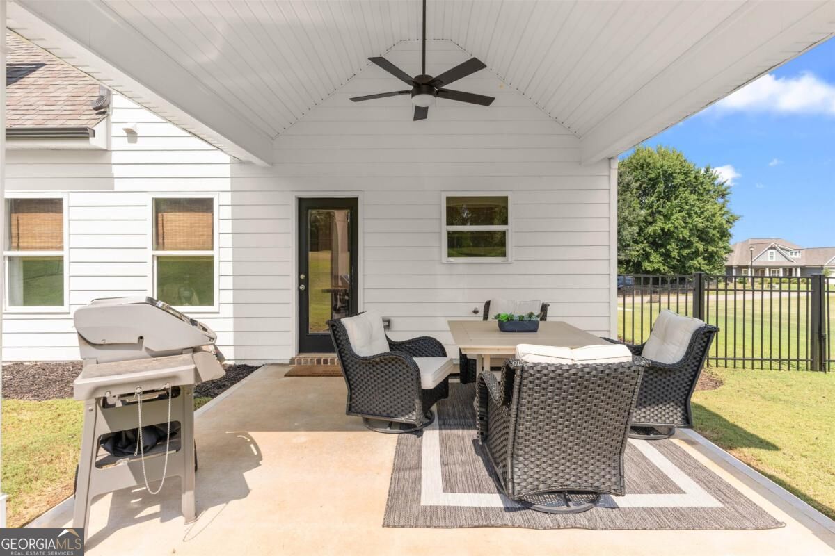 112 Alexander Lakes Drive