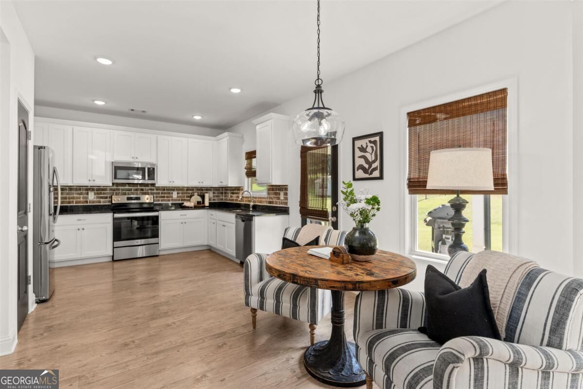 112 Alexander Lakes Drive