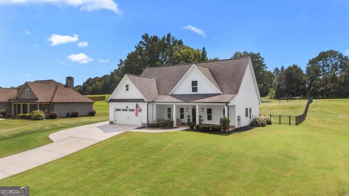 112 Alexander Lakes Drive