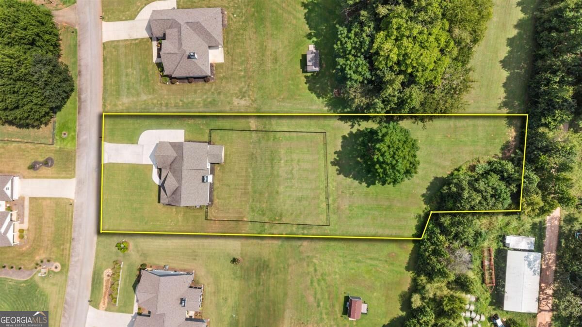 112 Alexander Lakes Drive