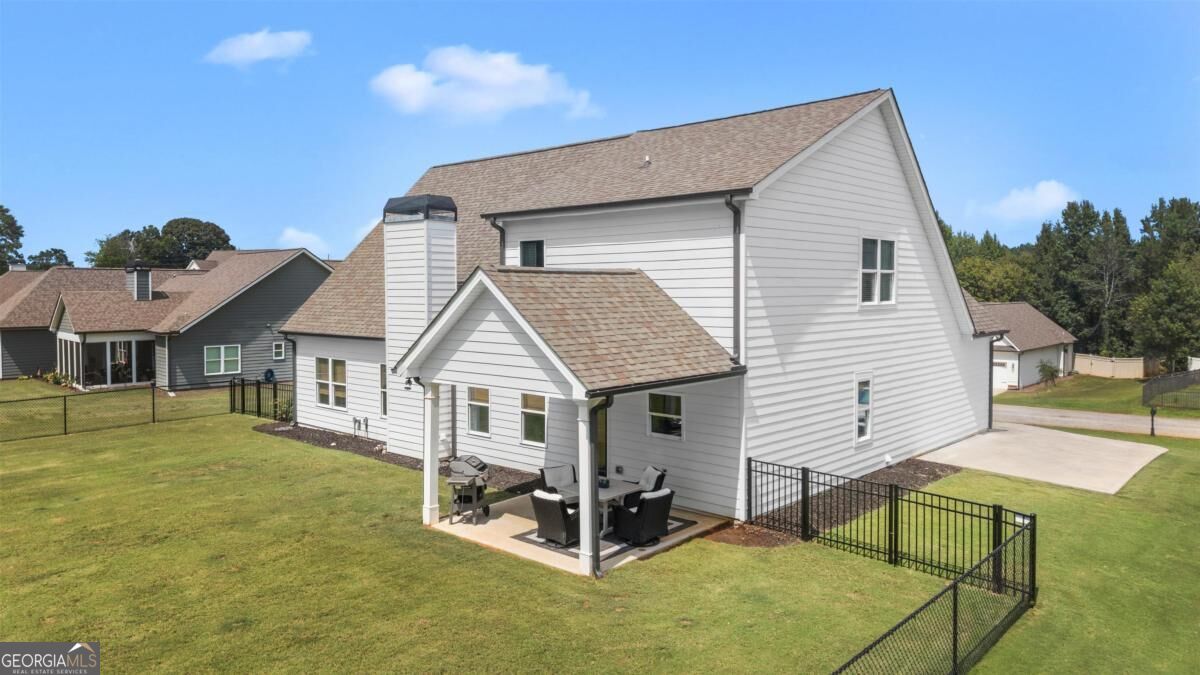 112 Alexander Lakes Drive