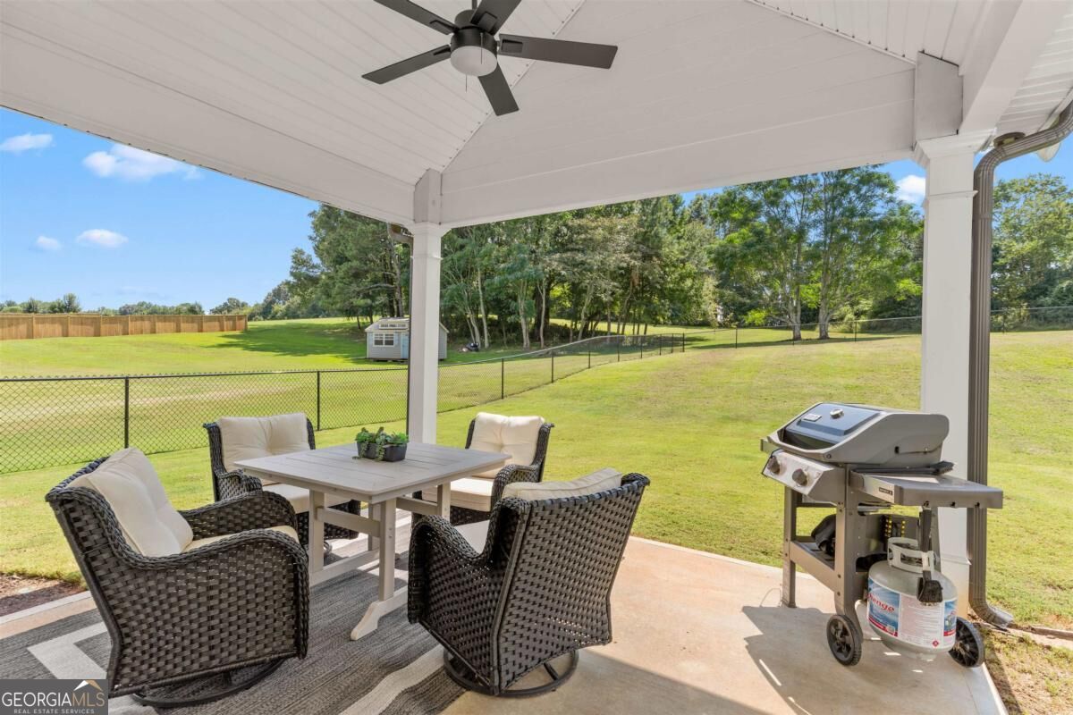 112 Alexander Lakes Drive