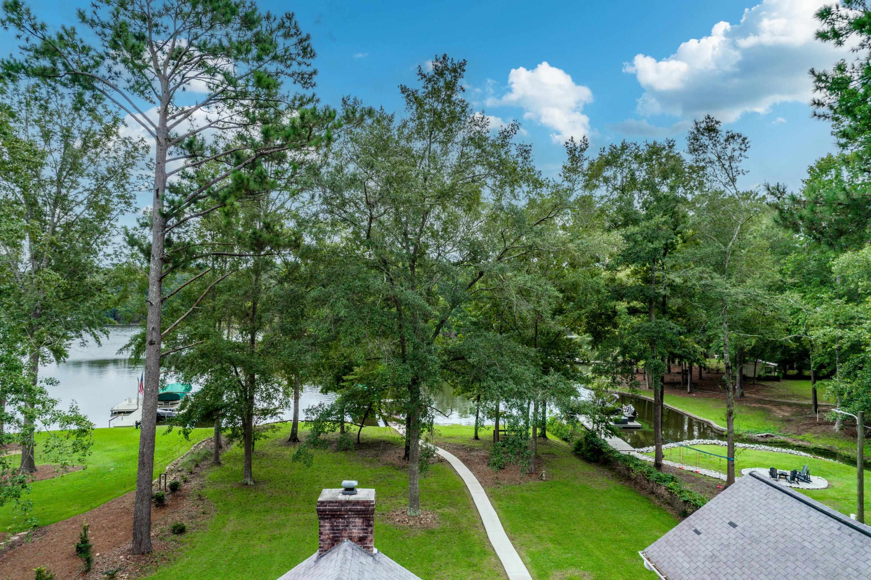 298 W RIVER BEND DRIVE