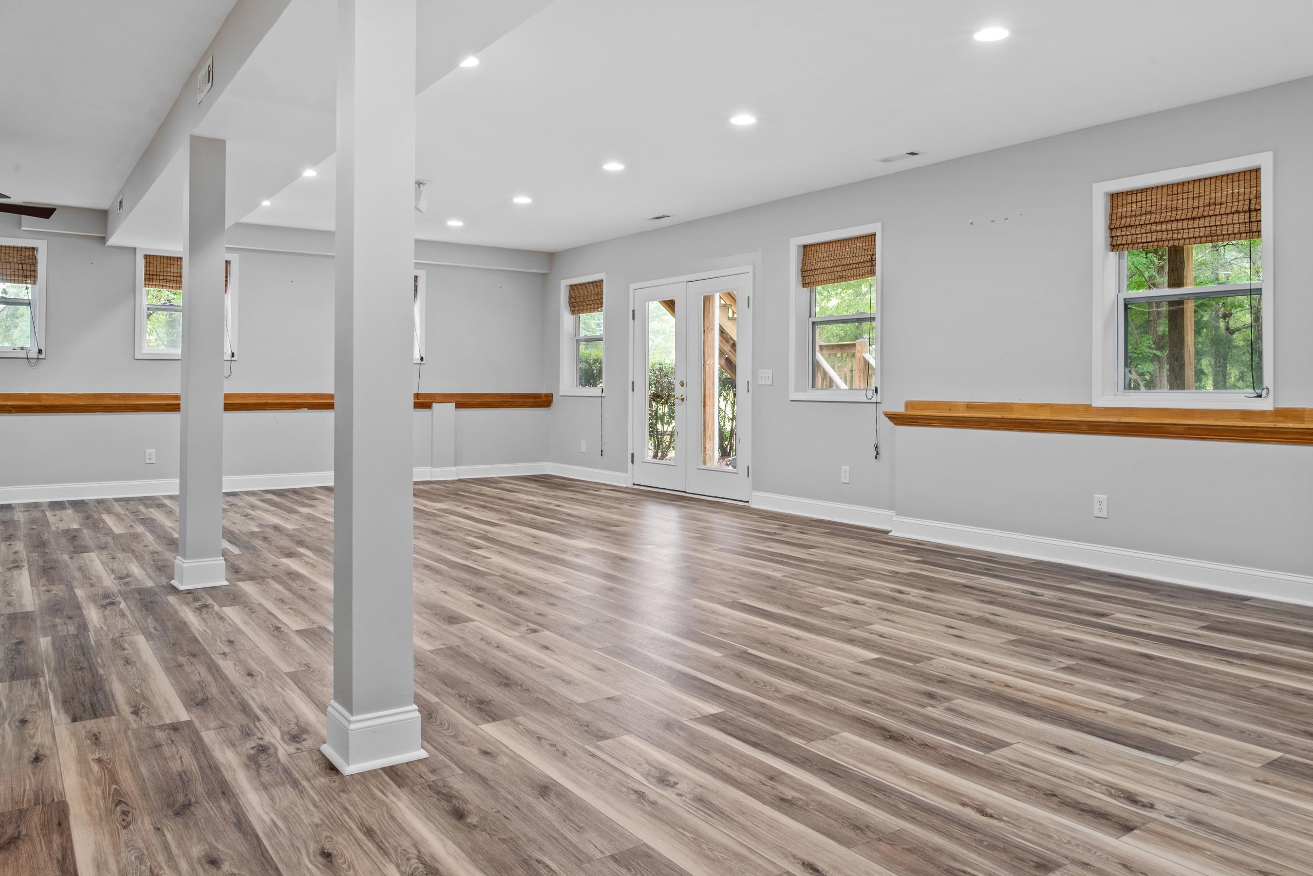 119 LULLWATER LANE