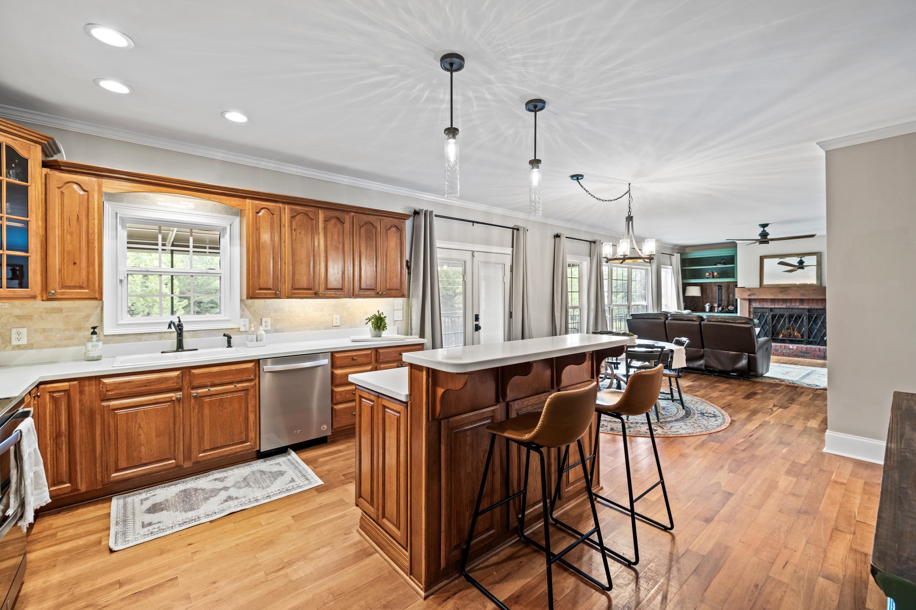 1470 DOUBLE BRIDGES ROAD