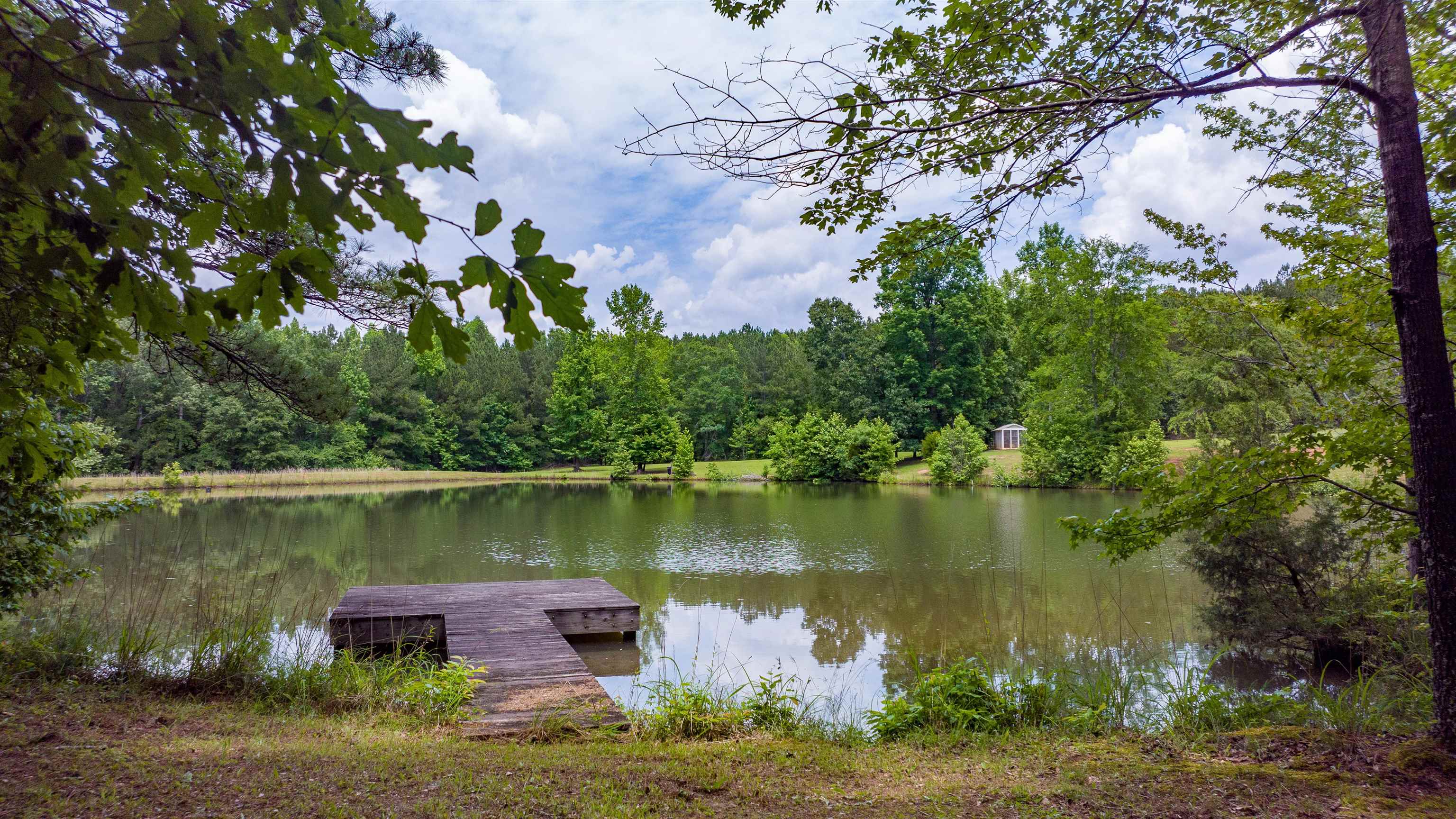 1470 DOUBLE BRIDGES ROAD