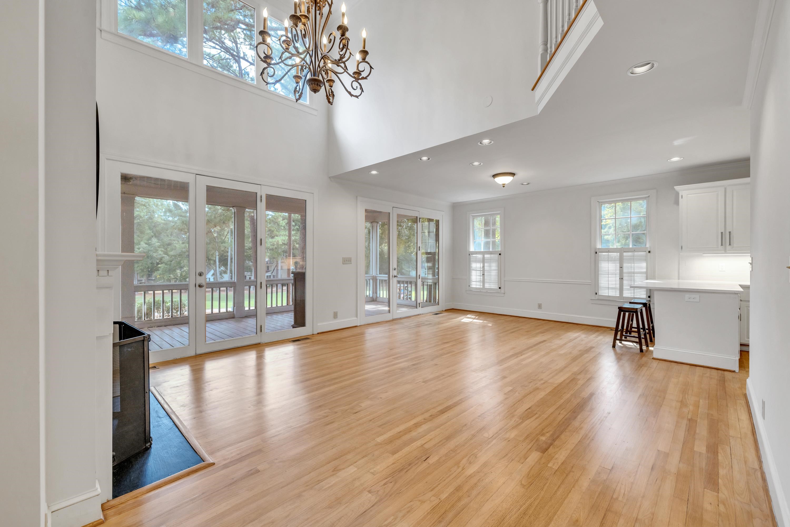 135 OAKTON SOUTH