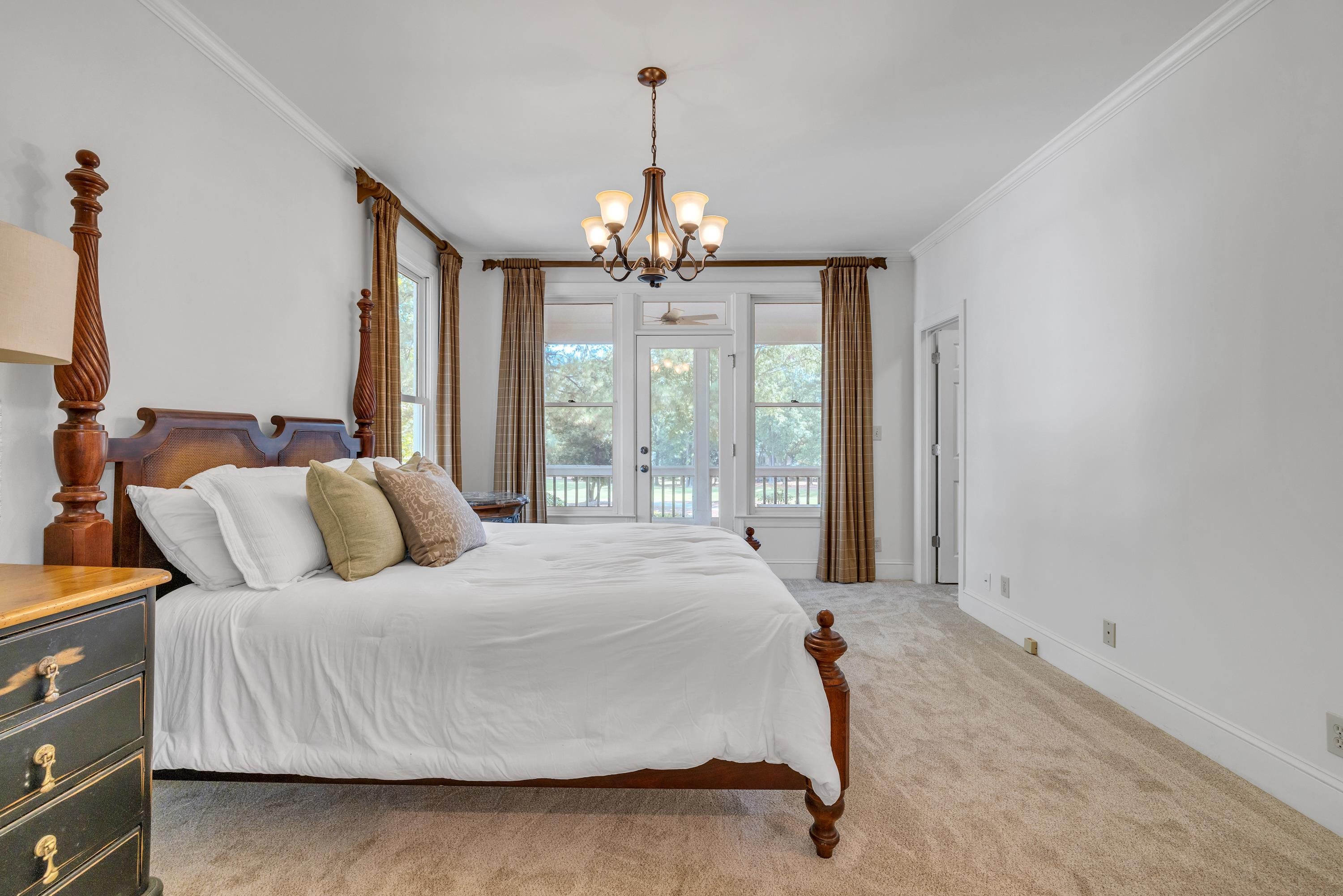 135 OAKTON SOUTH