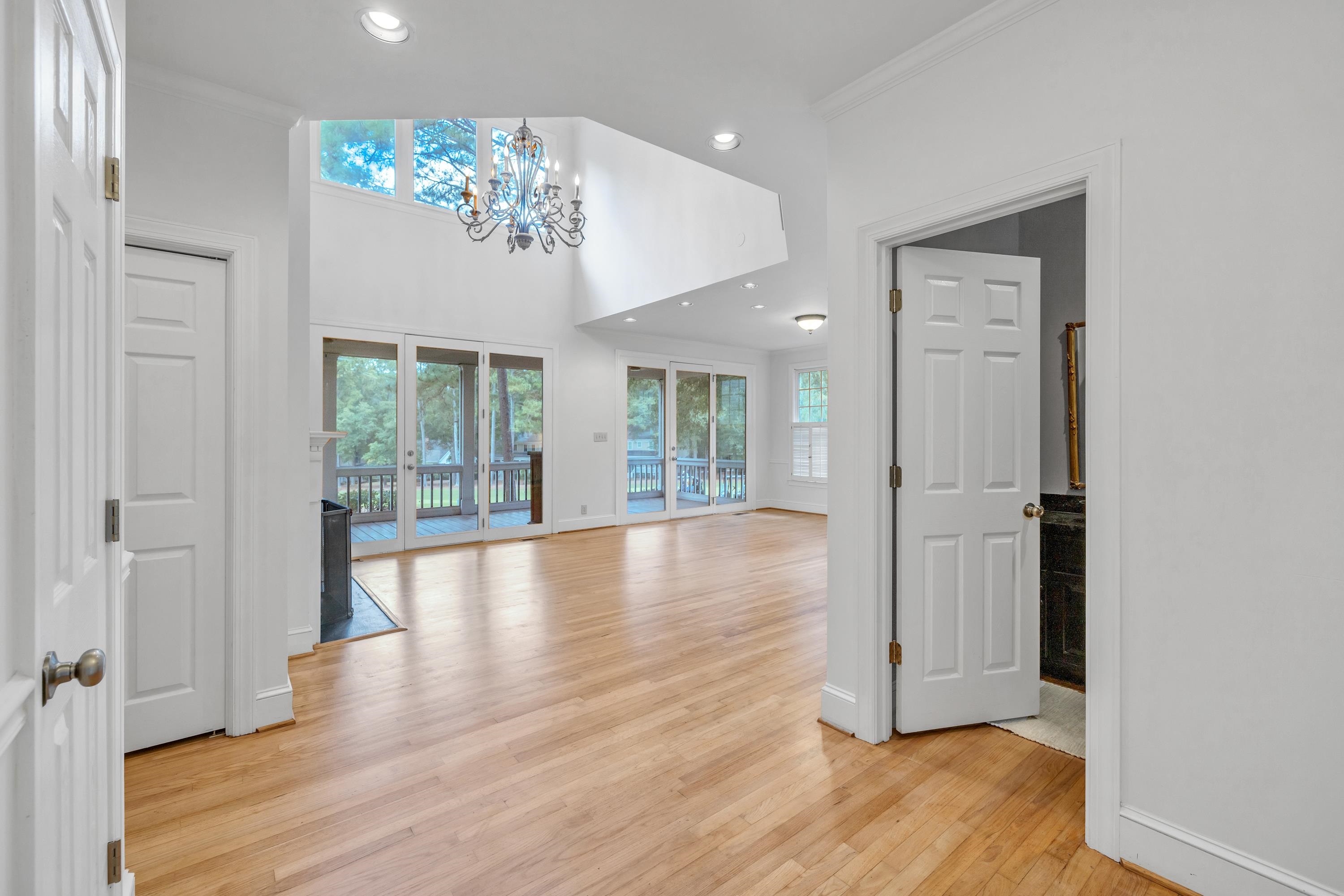 135 OAKTON SOUTH