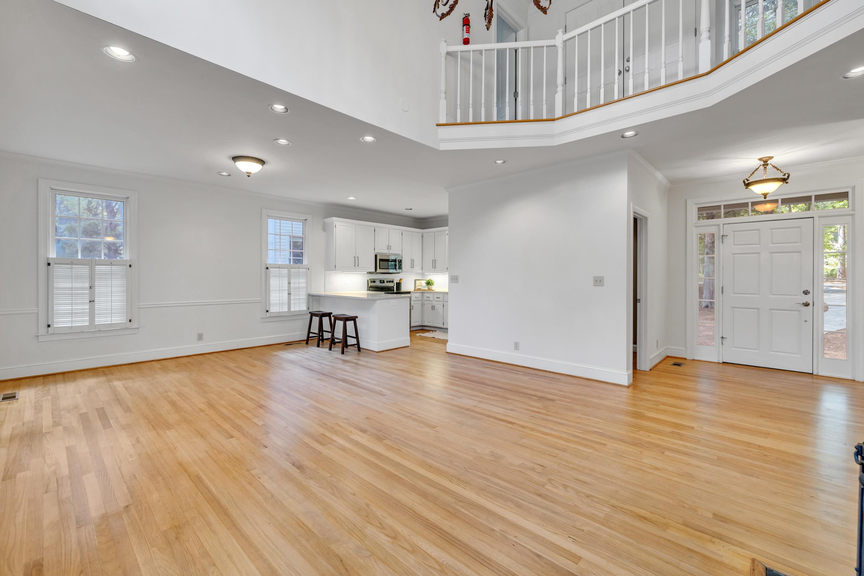 135 OAKTON SOUTH