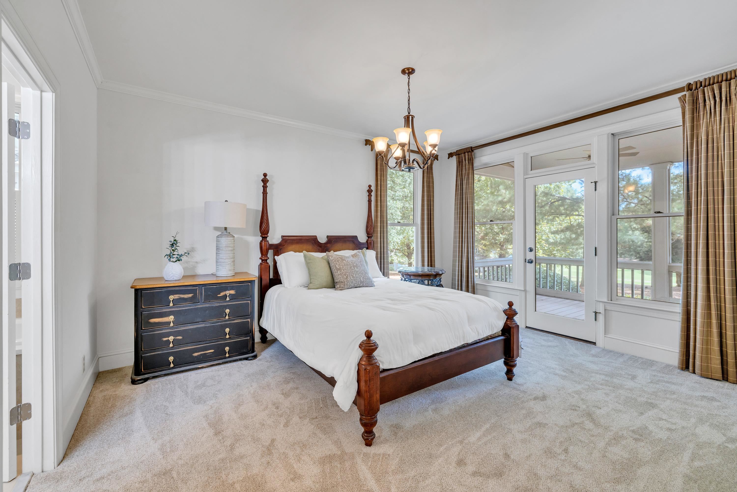 135 OAKTON SOUTH