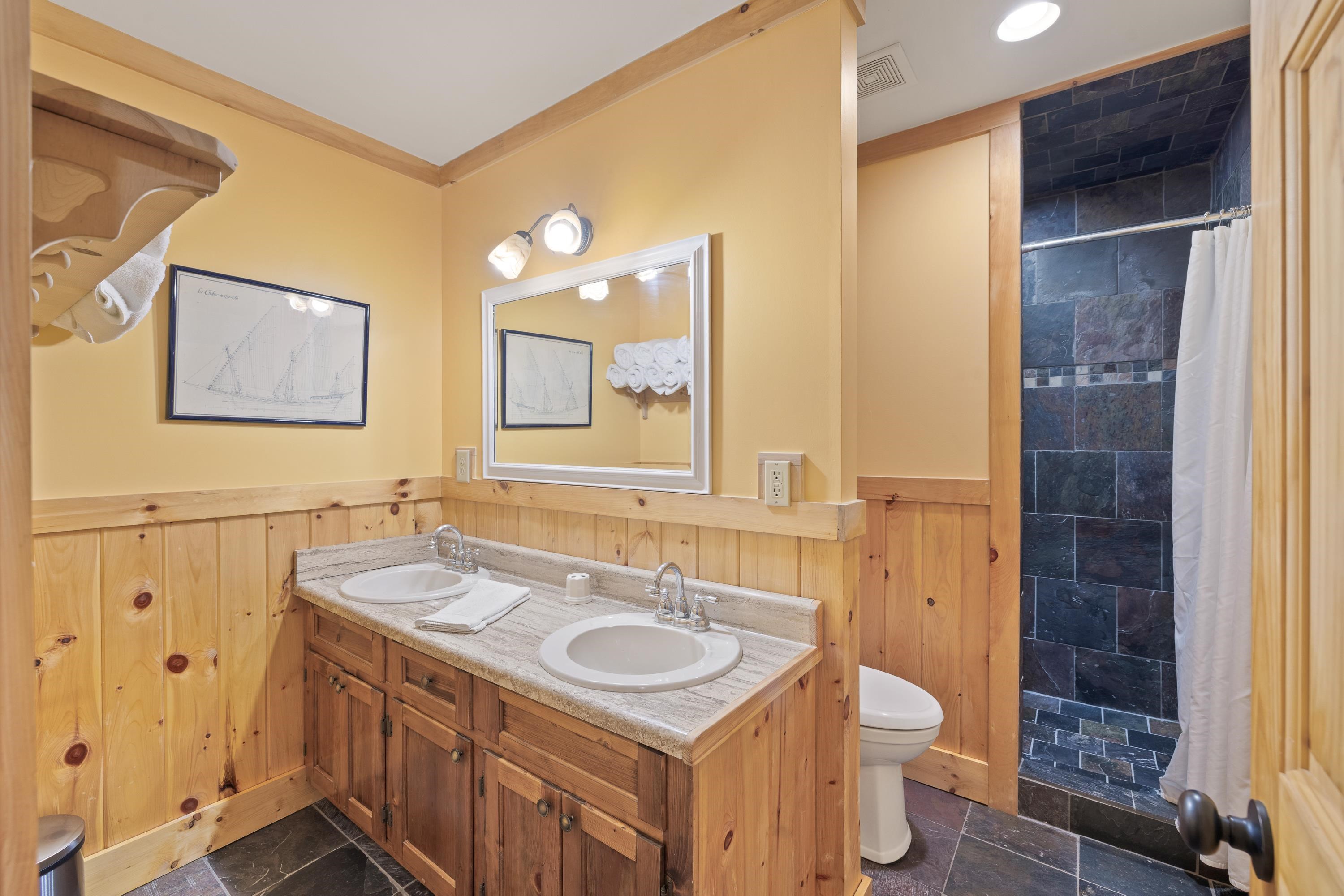 1011 LULLWATER COURT