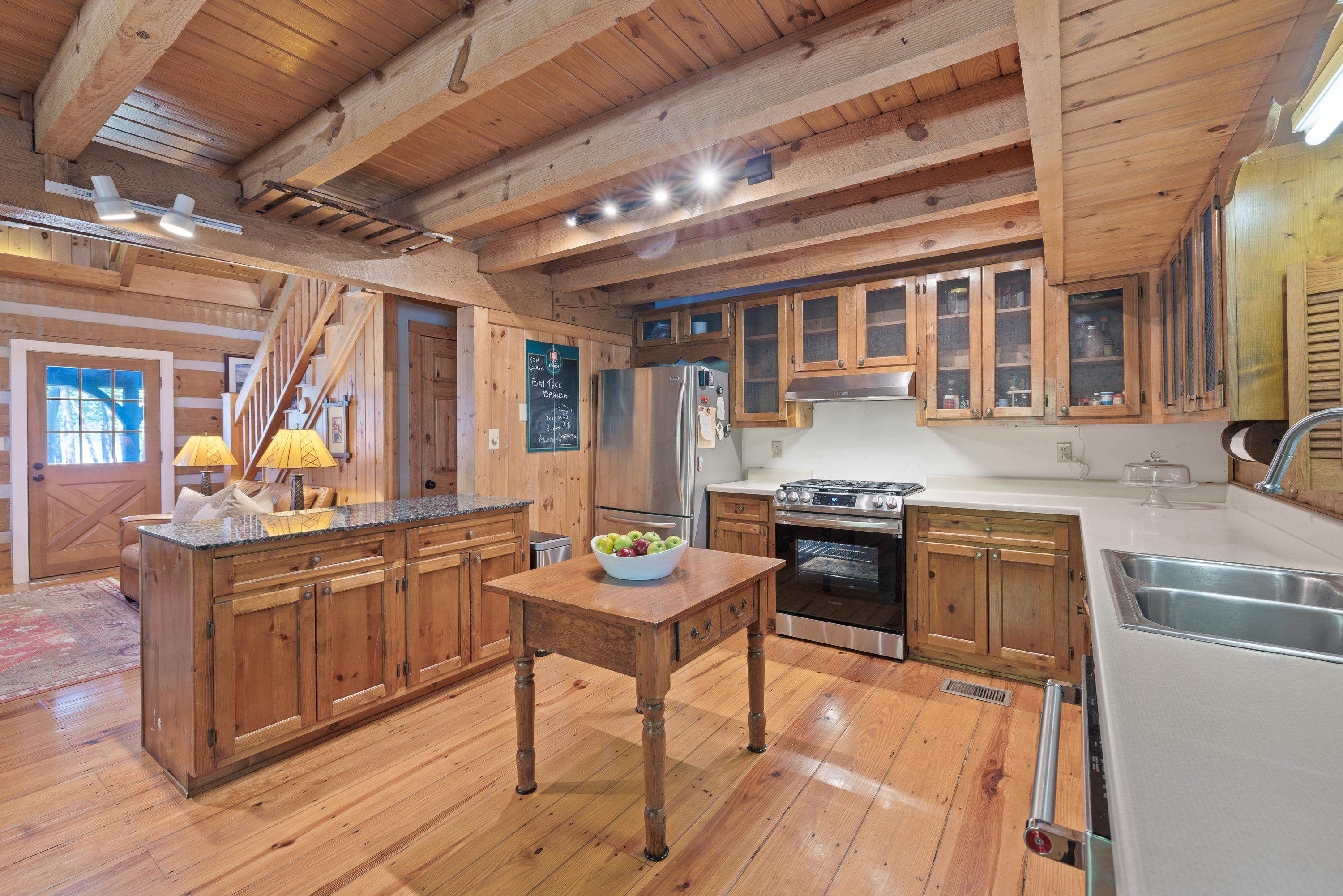 1011 LULLWATER COURT