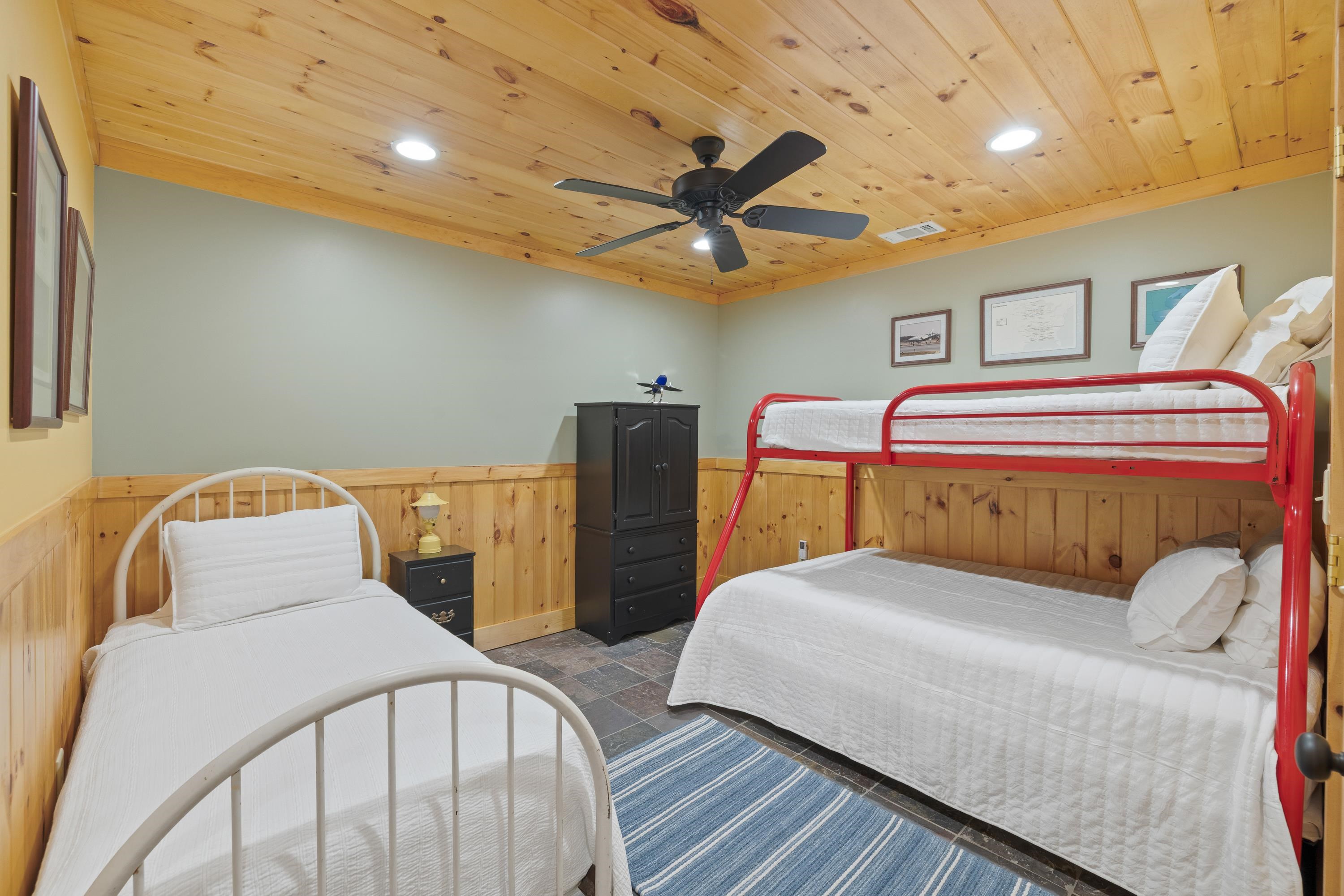 1011 LULLWATER COURT