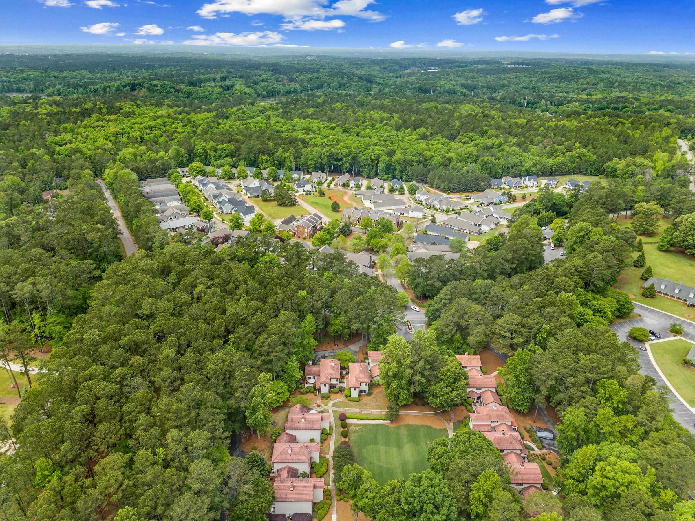 1404 CLUB DRIVE