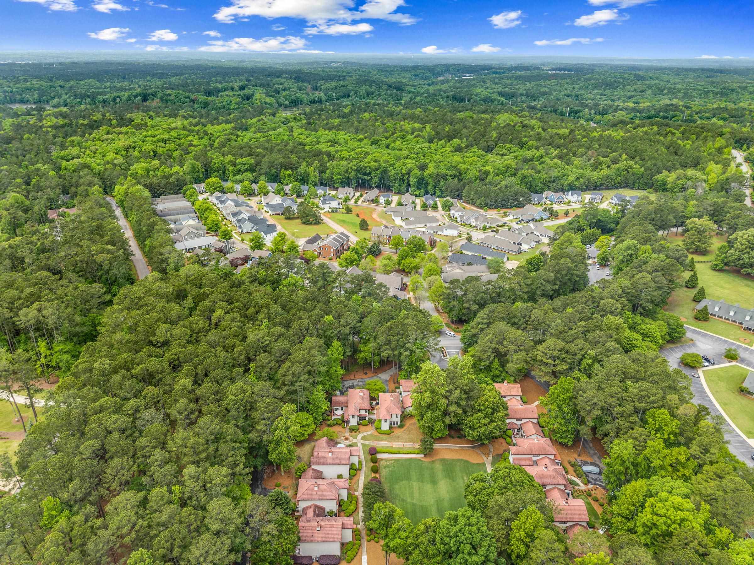 1404 CLUB DRIVE