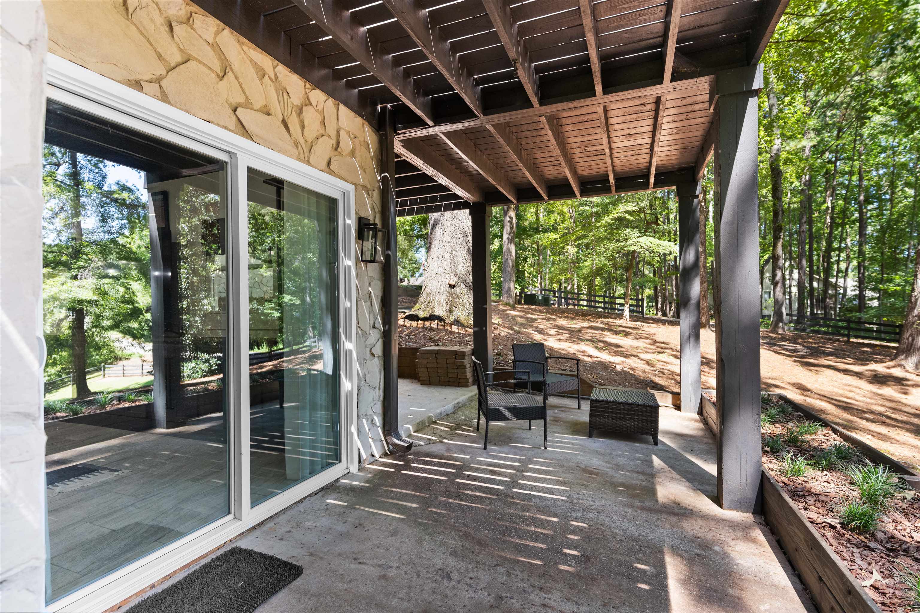 105 OAK HILL CIRCLE, Eatonton