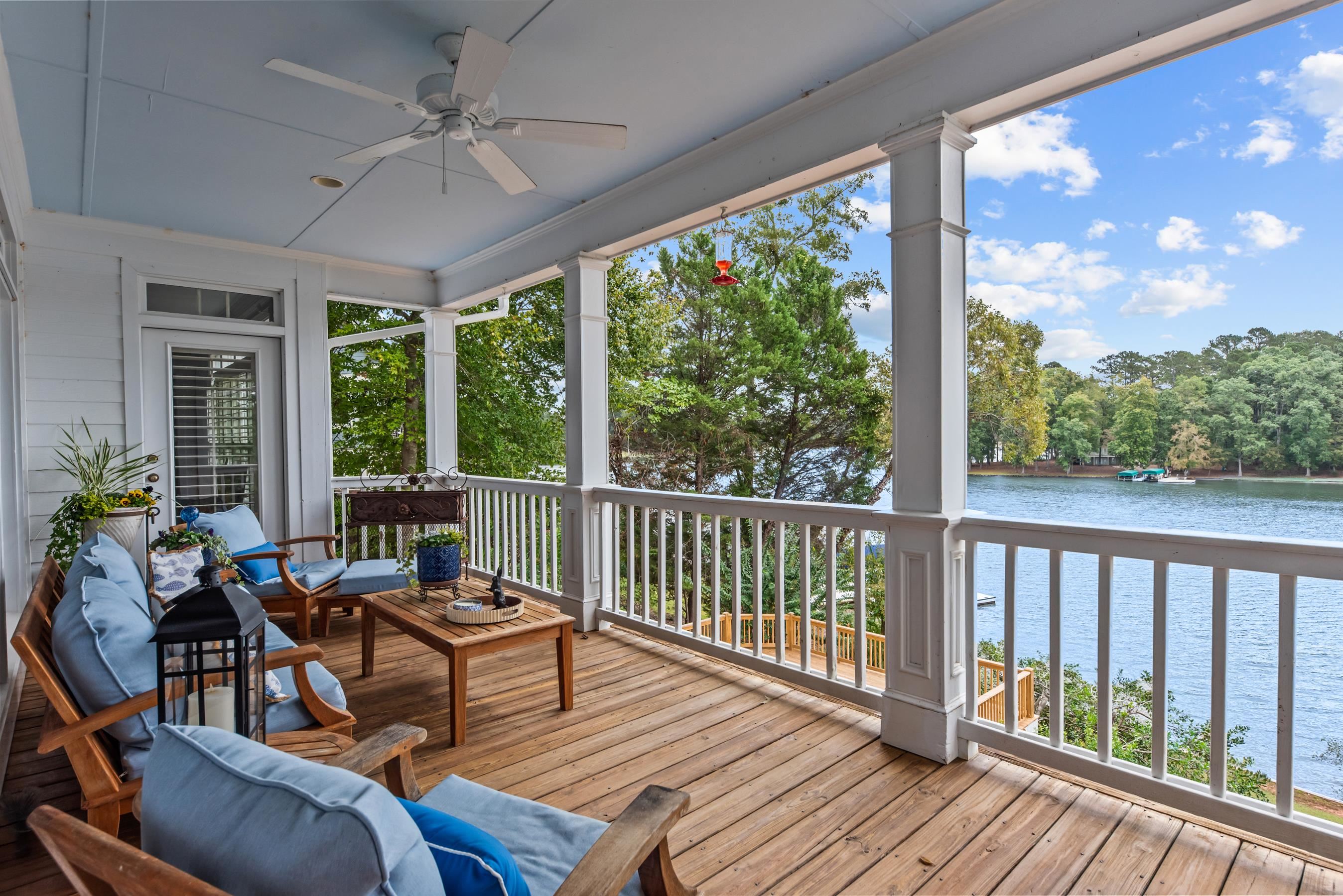 1651 LIGHTHOUSE CIRCLE