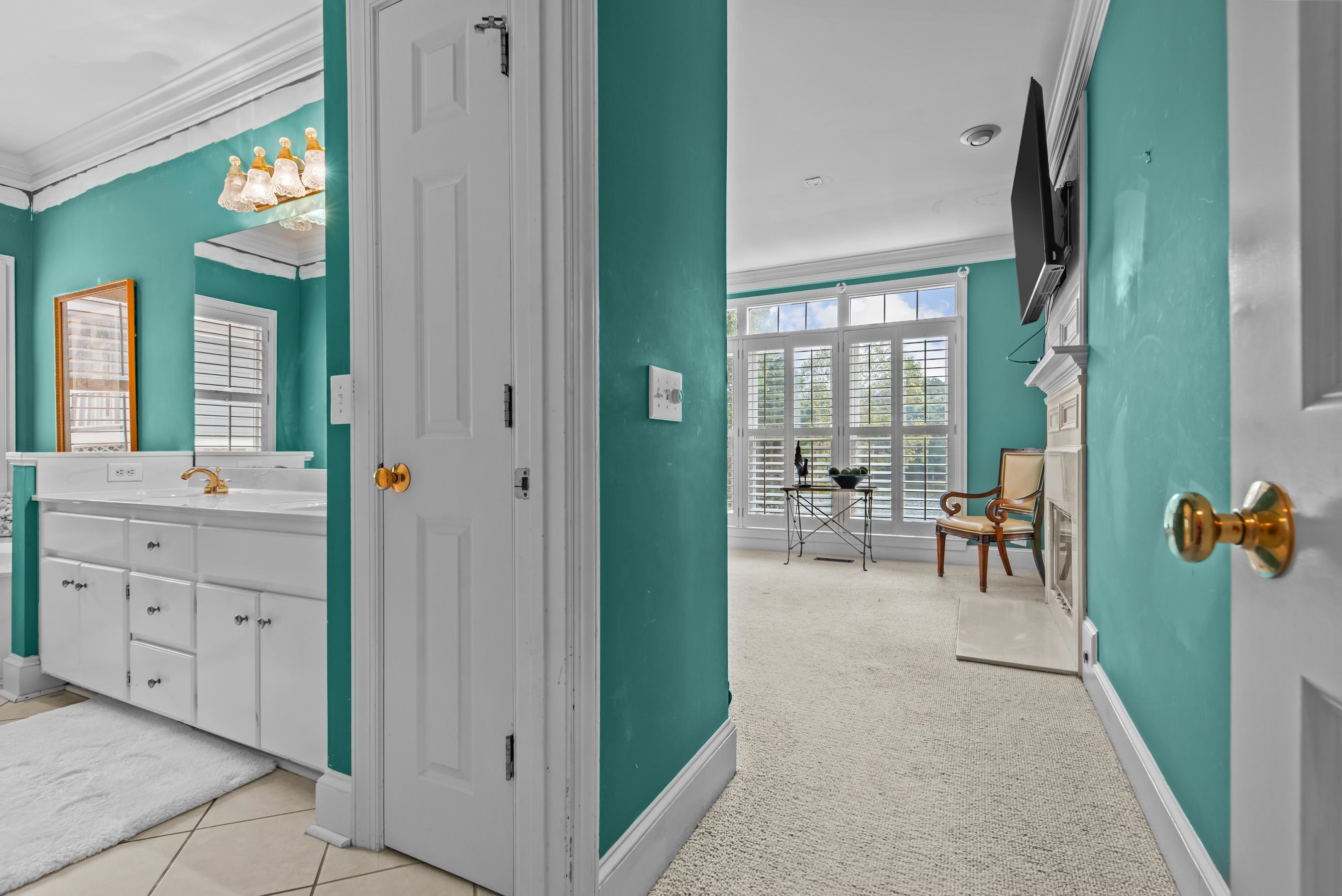 1651 LIGHTHOUSE CIRCLE