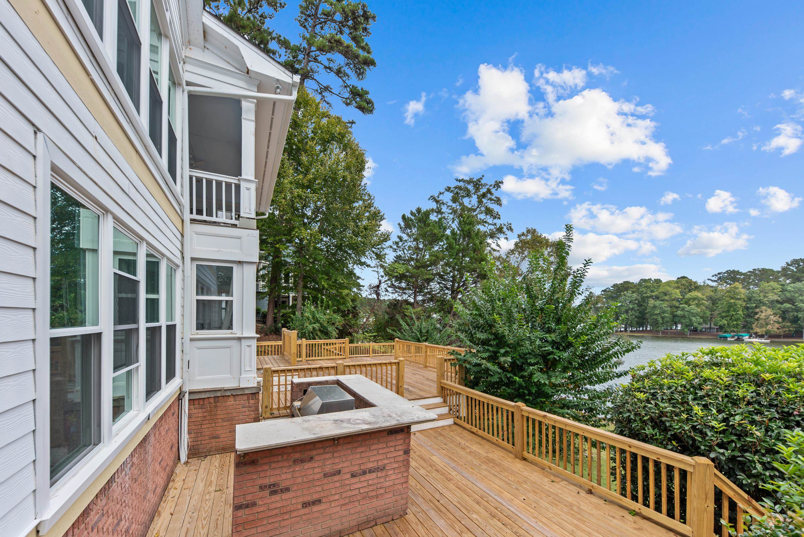 1651 LIGHTHOUSE CIRCLE