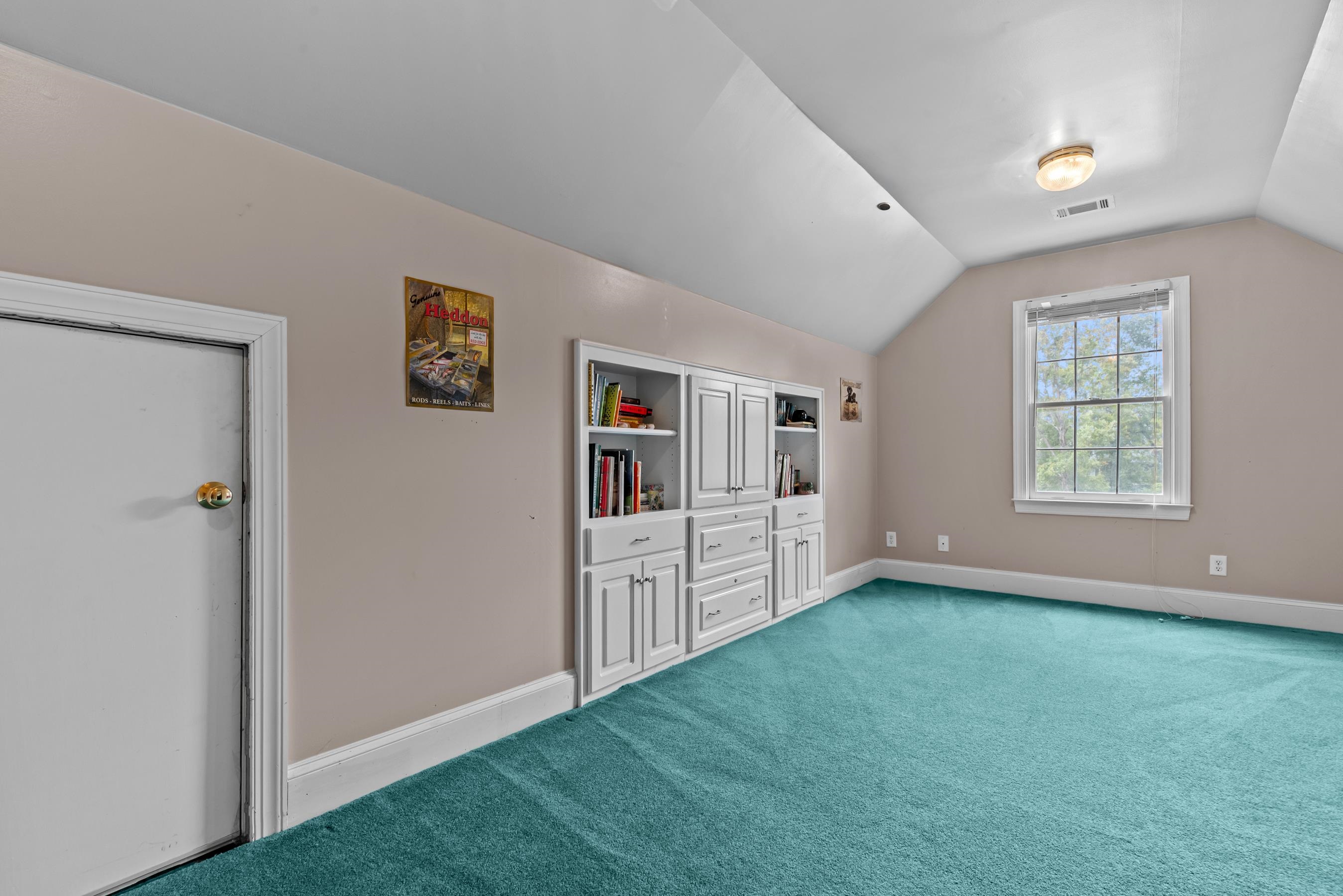 1651 LIGHTHOUSE CIRCLE