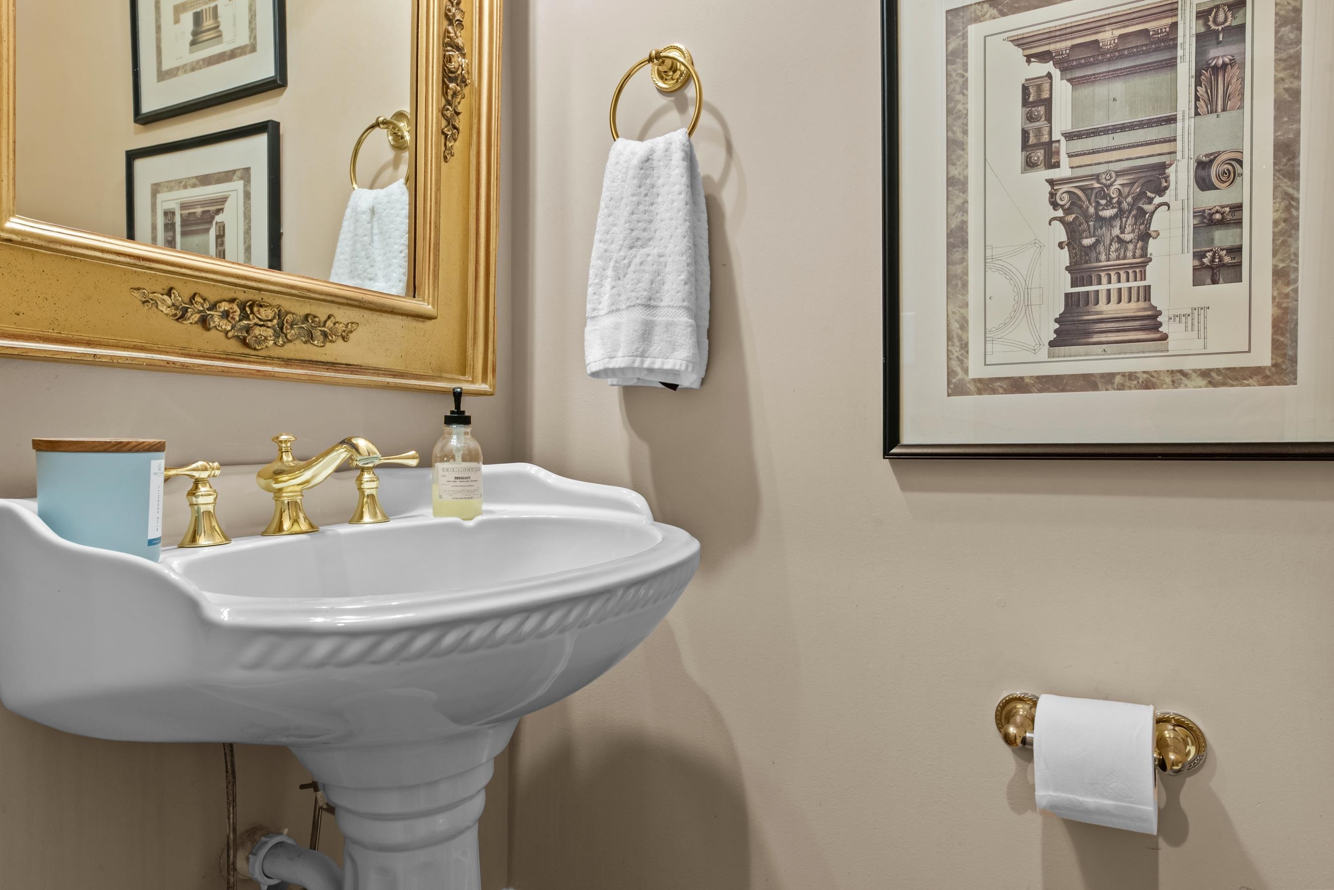 1651 LIGHTHOUSE CIRCLE