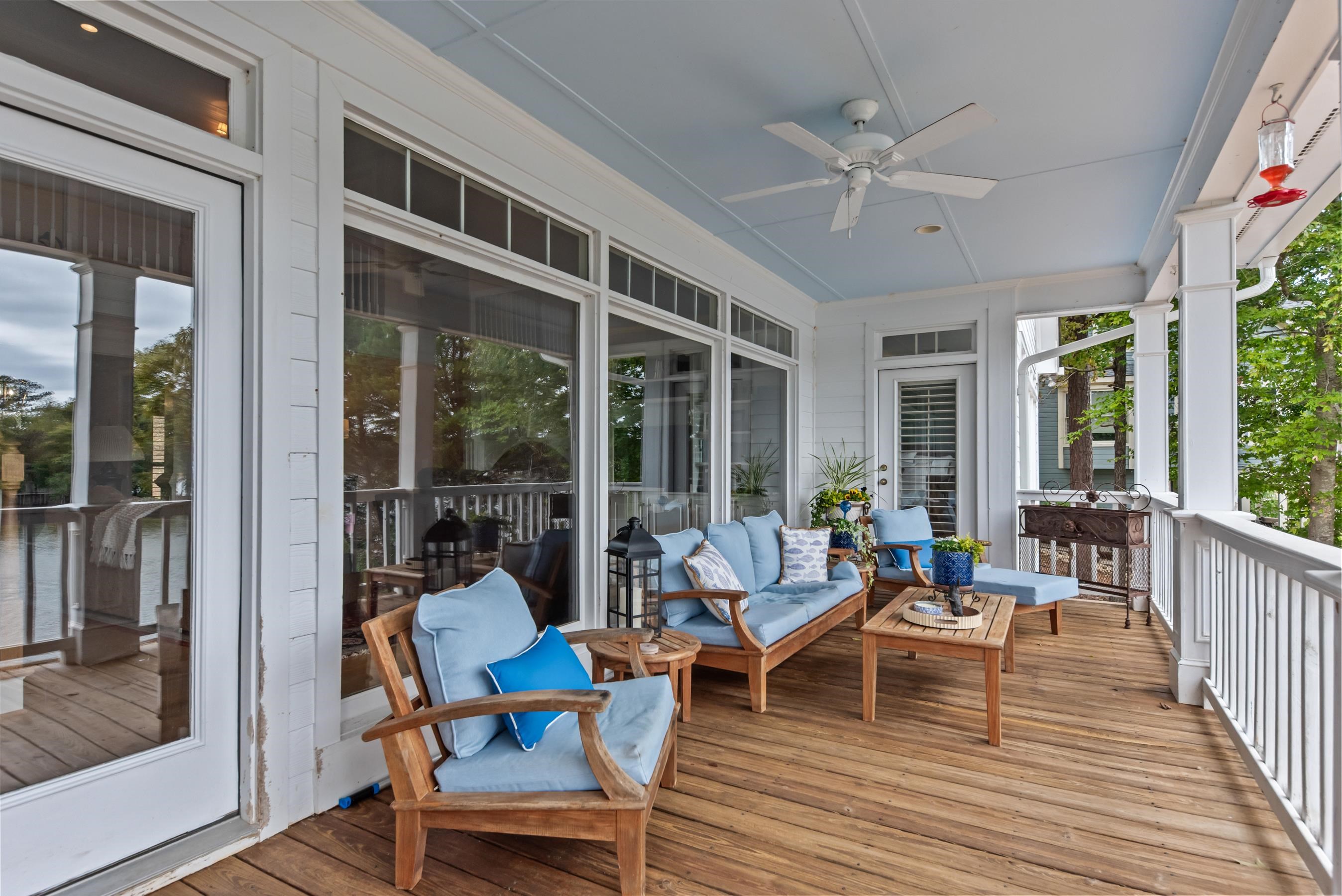 1651 LIGHTHOUSE CIRCLE