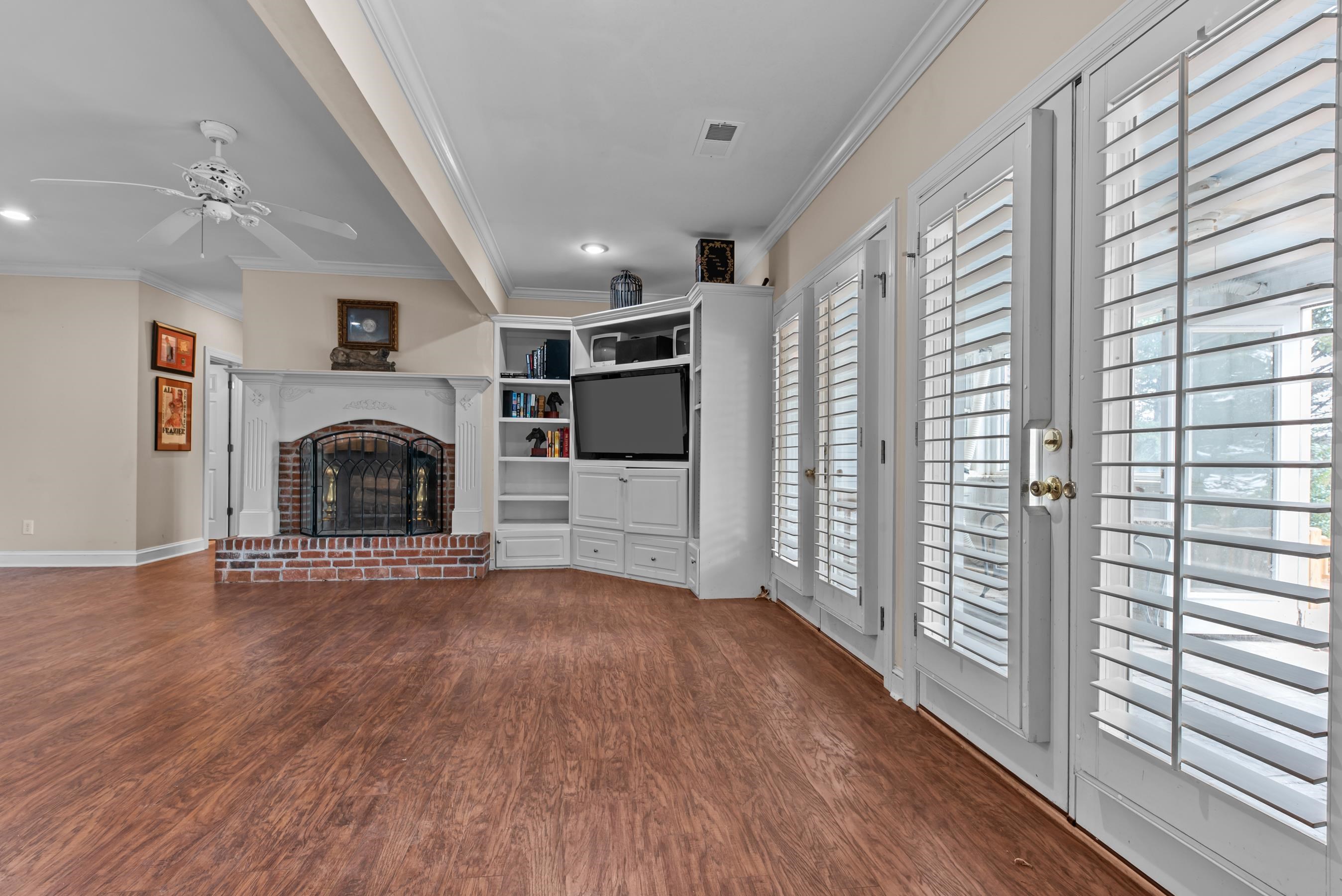 1651 LIGHTHOUSE CIRCLE